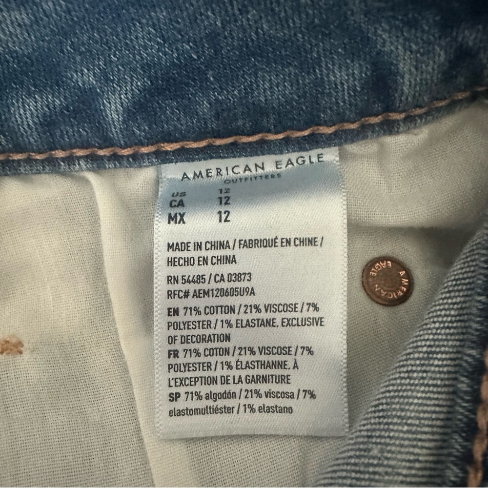 American Eagle Denim Mini Skirt Size 12 NWOT Raw Hem - Picture 4 of 7